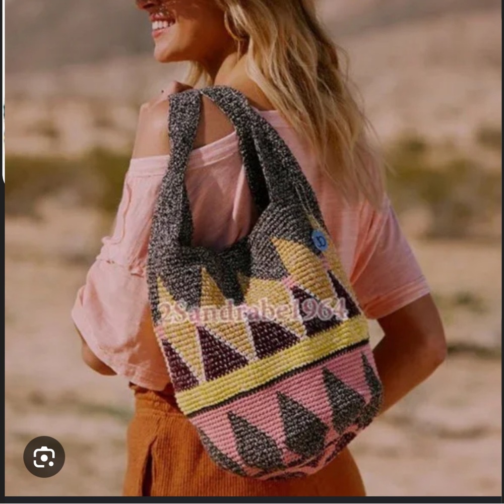The Sak Back to Bali hobo purse